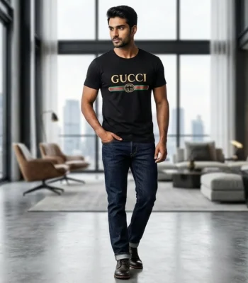 Gucci Men’s Black Embroidered Logo Heritage T Shirt (5)