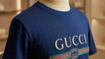 Gucci Men’s Navy Blue Embroidered Logo Heritage T Shirt (5)