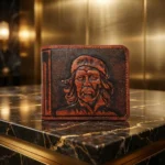 Men's brown textured bi fold wallet with embossed Che Guevara design (3)