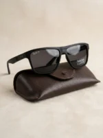 Ray Ban Men's Matte Black Square Polarized Sunglasses with Grey Lenses (2)