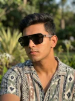 Ray Ban Men's Matte Grey Navigator Sunglasses with Polarized Dark Grey Lenses (3)