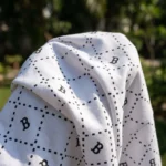 Men's white short sleeve t shirt with black dotted diamond pattern and B monogram print (5)