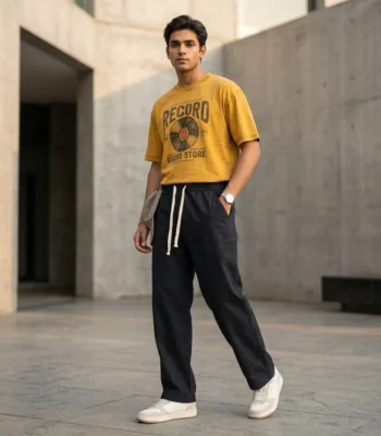 en's black relaxed fit casual trousers (3)