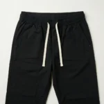 en's black relaxed fit casual trousers (4)