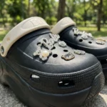 womens black platform clogs with crystal Barbie and bear charms (3)