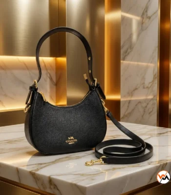 Coach womens black textured leather crescent shoulder bag with gold hardware (4)