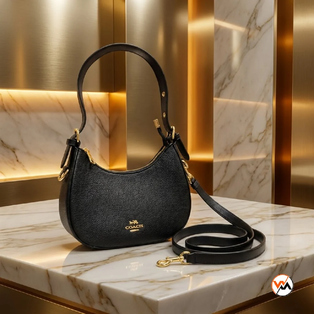 Coach womens black textured leather crescent shoulder bag with gold hardware (4)