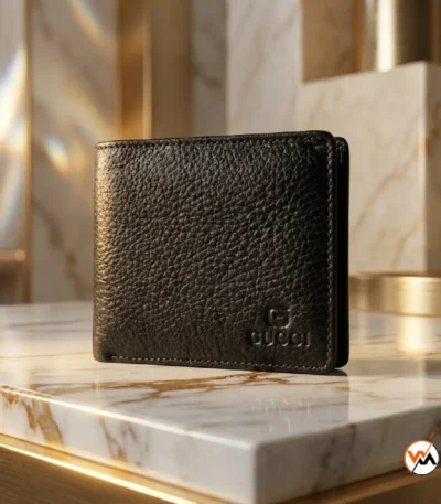 Gucci premium black textured leather bifold wallet for men (2)