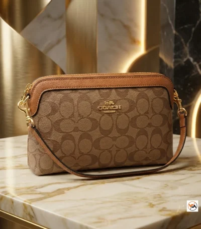 Signature shoulder bag brings iconic design and refined style to your daily wardrobe. – Signature shoulder bag – photo 1