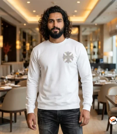 Ultimate White T-Shirt Featuring Embellished Cross Design – White T-Shirt – photo 1