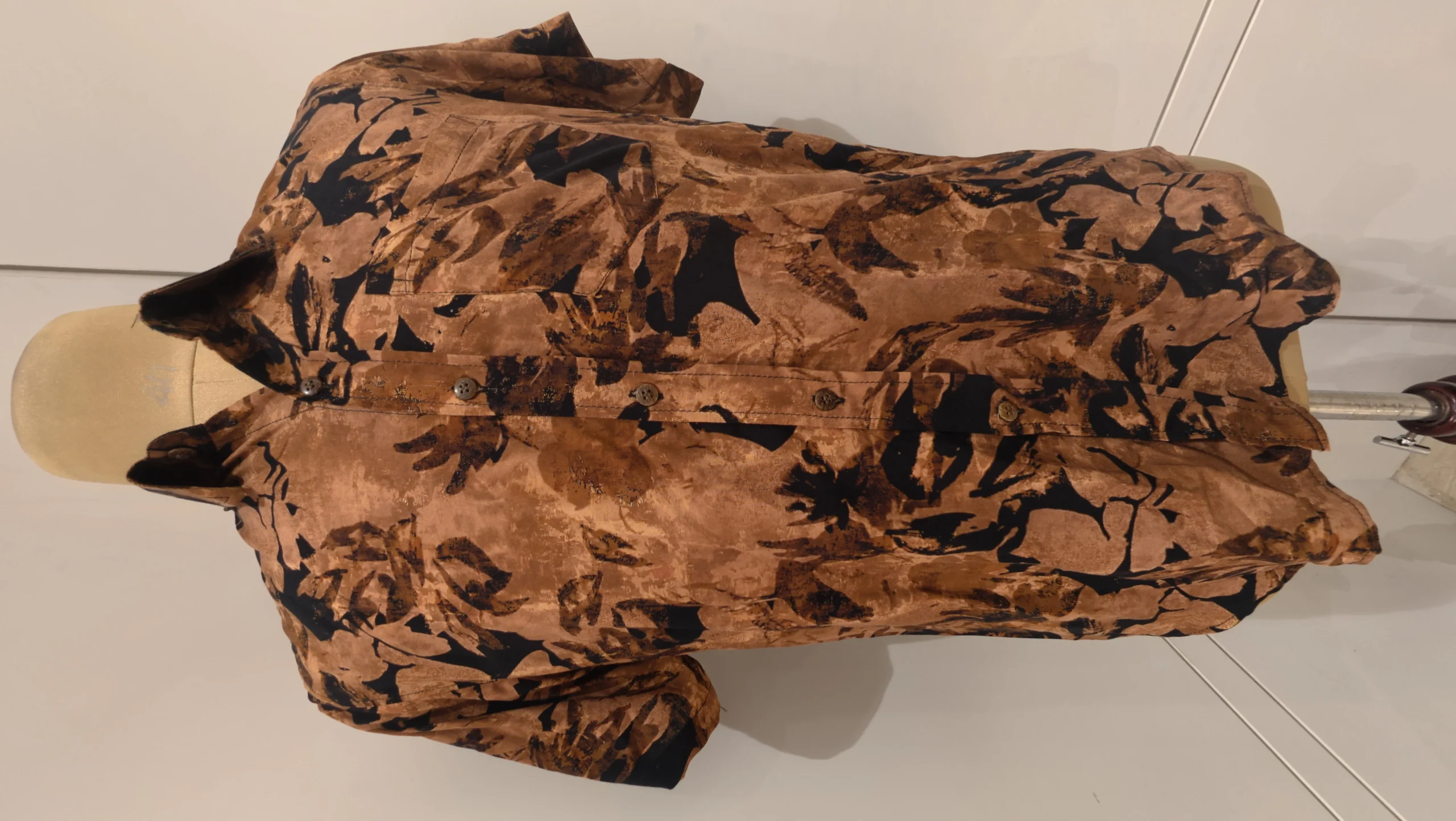 Brown printed shirt is an exclusive staple for your wardrobe – brown printed shirt – photo 1