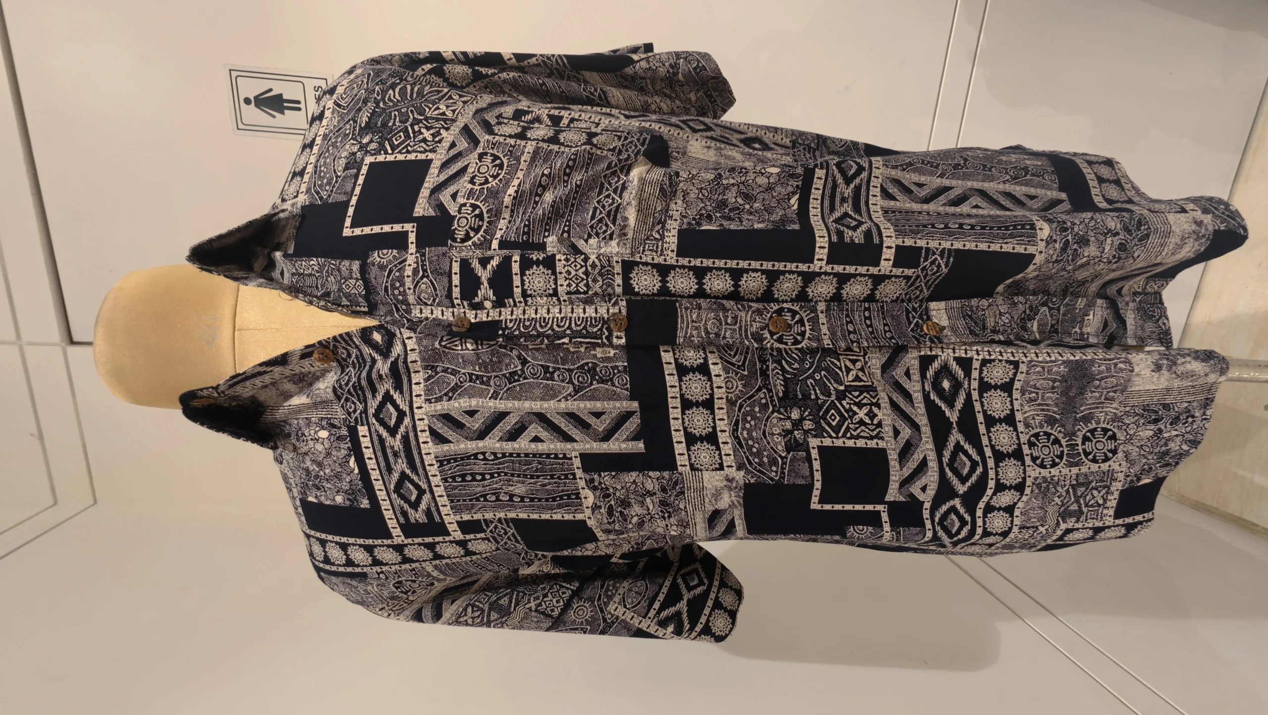 Iconic patterned casual shirt for women featuring striking geometric prints – patterned casual shirt – photo 1