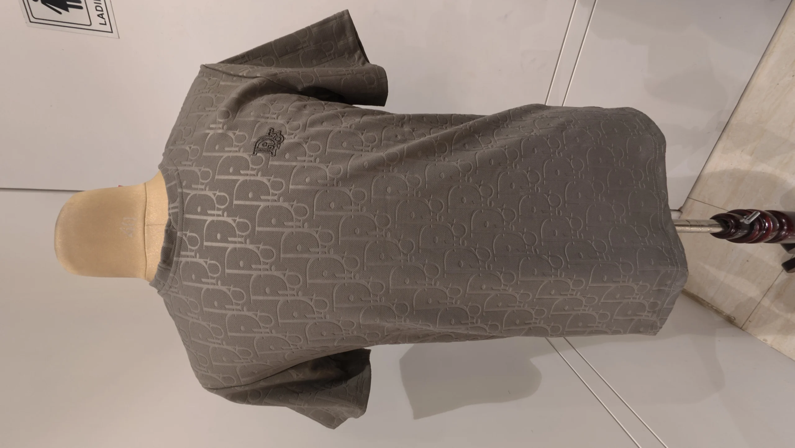 Ultimate Grey T-Shirt with Iconic Monogram Pattern – Grey T-Shirt – photo 1