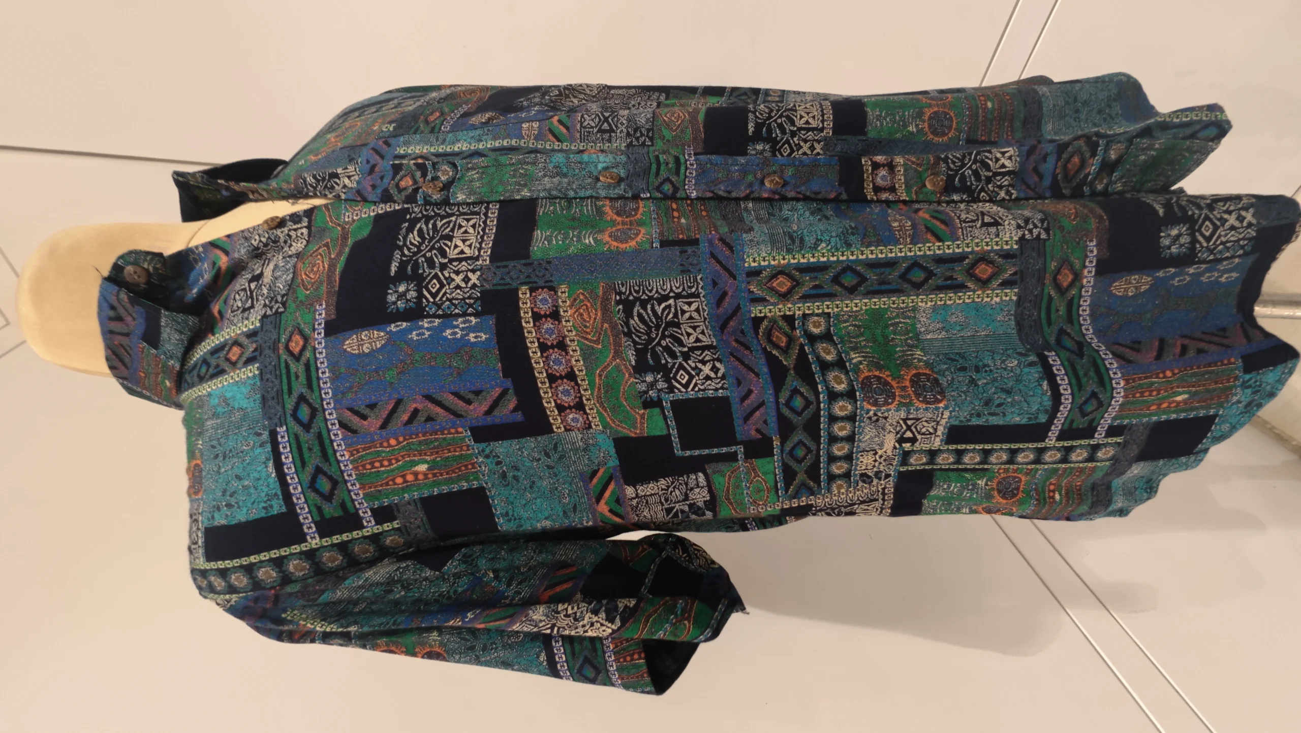 Ultimate vintage printed shirt featuring a patterned multi-color style for men – vintage printed shirt – photo 2